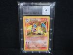 Carte Pokemon 
Contenu : Dracaufeu 
Edition : 25ans célébration 
Langue : Français 
MTG...